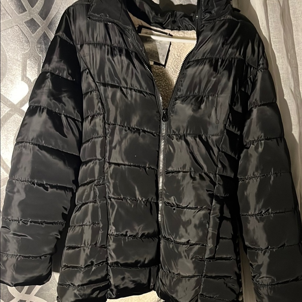 Women's Black Puffer Jacket